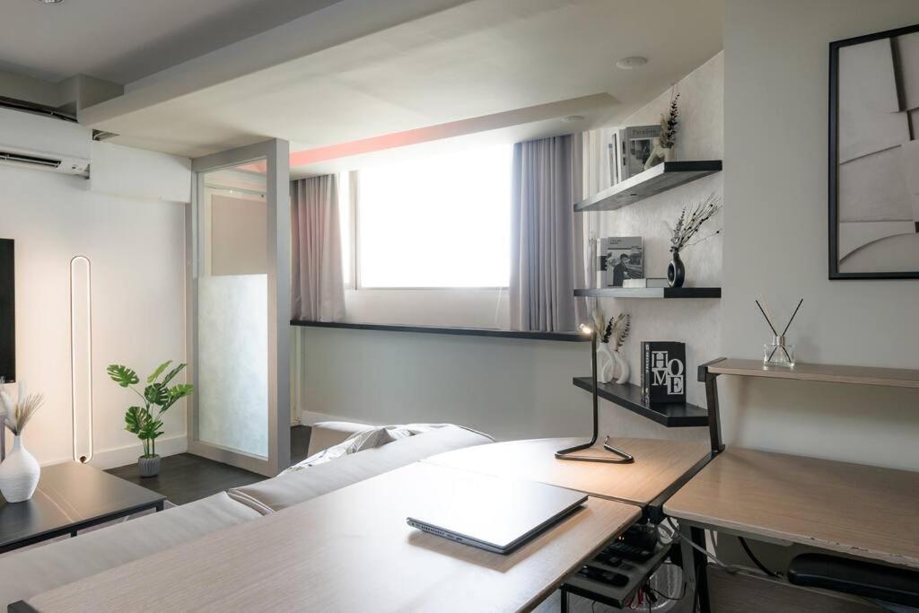 Philosopher's Oasis, 30sec To Zhongxiao Dunhua Mrt 哲思淨地 忠孝敦化站步行30秒 Apartment *