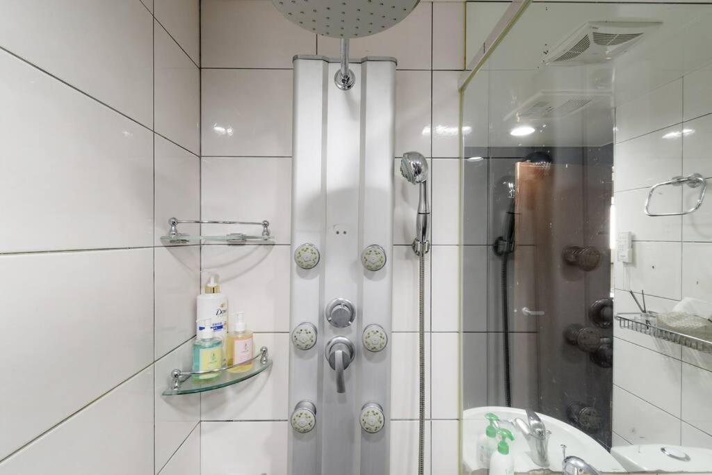 Apartment Philosopher's Oasis, 30sec To Zhongxiao Dunhua Mrt 哲思淨地 忠孝敦化站步行30秒 *